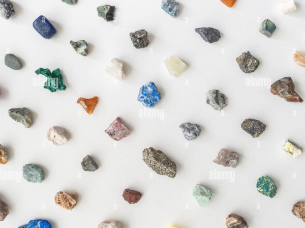 Koleksi Batu dengan Warna-warni Alam